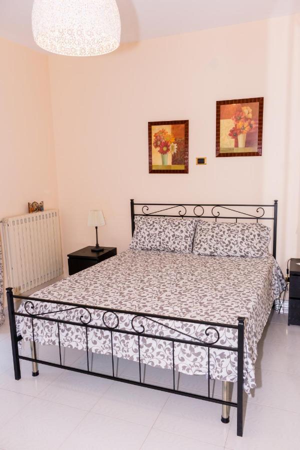 Bed and Breakfast La Casa Di Bia Корлеоне Экстерьер фото