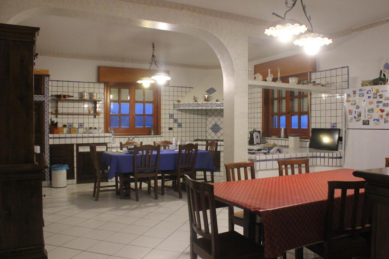 Bed and Breakfast La Casa Di Bia Корлеоне Экстерьер фото