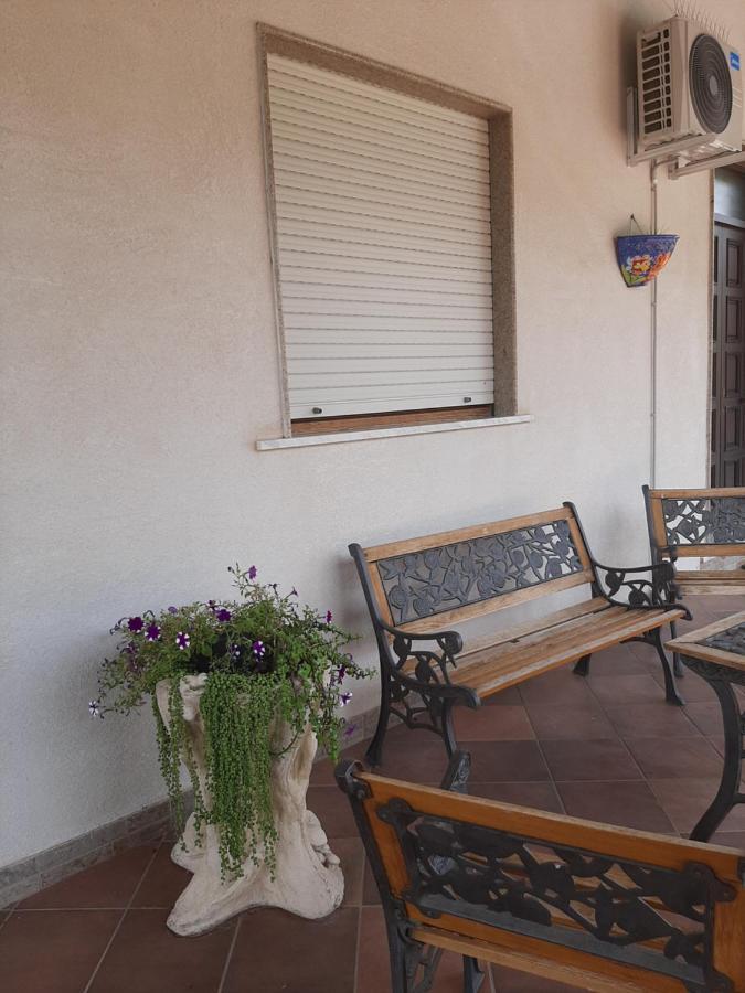 Bed and Breakfast La Casa Di Bia Корлеоне Экстерьер фото